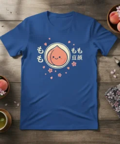 Cute peach with "もも 宜顔" text on a blue t-shirt, surrounded by pink cherry blossoms